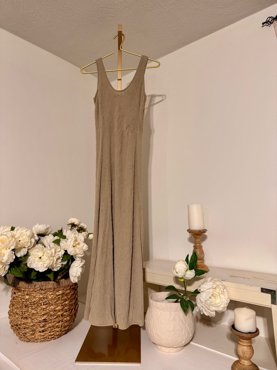 Giorgio Armani Dresses & Skirts - Giorgio Armani Beige Ribbed Sleeveless Maxi Dress